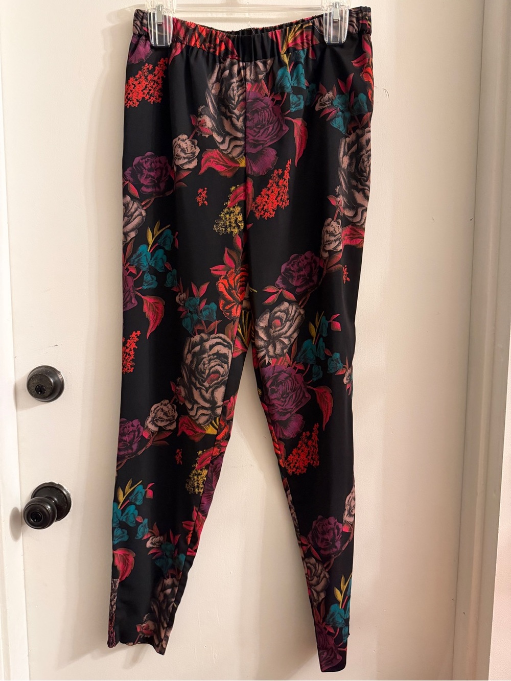 Alice + Olivia floral pull on pants size 2